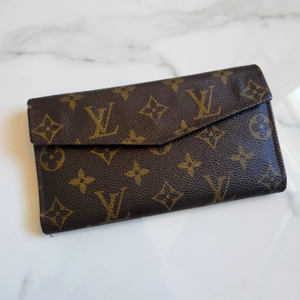 Louis Vuitton Envelope Wallet
